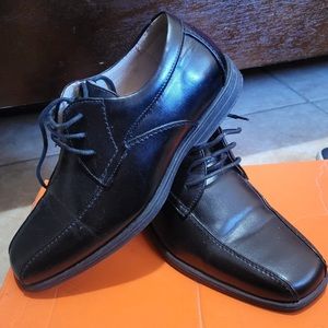 Boys dress shoes